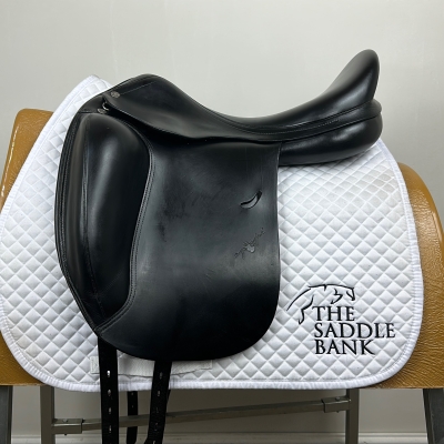 Image of 18 inch Equipe Emporio Monoflap Dressage Black Medium