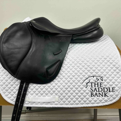 Image of 17 inch Fairfax Classic XC Monoflap Small Block MXC Black Adjustable