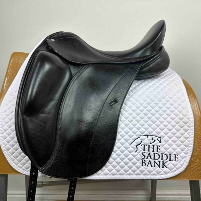 Image of 17.5 inch Loxley Dressage Monoflap Black Medium Wide