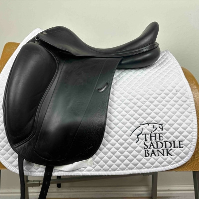 Image of 17 inch Equipe Emporio Monoflap Dressage Black Medium