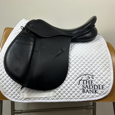 Image of 17.5 inch Ideal Deal GP Black Medium Wide