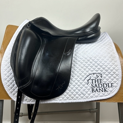 Image of 17 inch Equipe Emporio Monoflap Dressage Black Medium