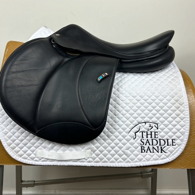 Image of 18 inch Voltaire Palm Beach Black Medium Wide