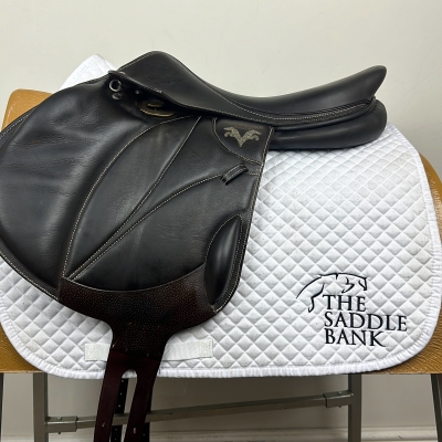 Image of 18 inch Voltaire Lexington Brown Medium Wide