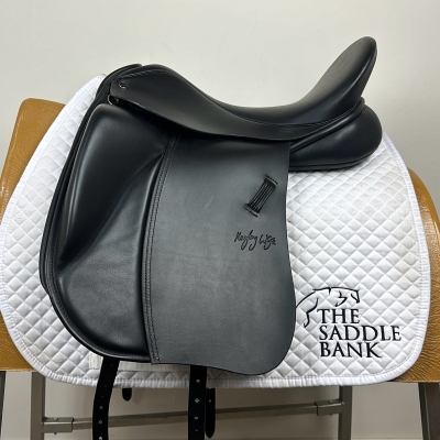 Image of 17 inch Ideal Hayley W.G Dressage Black Medium Wide