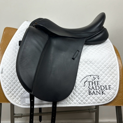 Image of 18 inch Sankey Black Label Dressage Black Wide