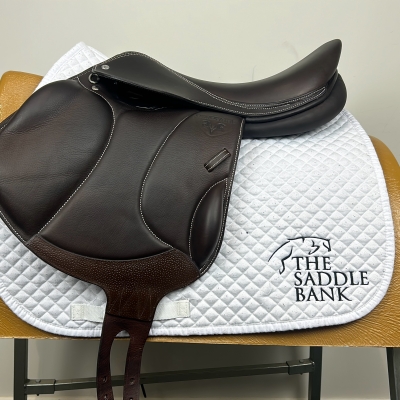 Image of 17.5 inch Voltaire Essential Mono Flap Brown Medium