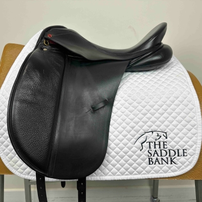 Image of 17 inch Albion K2 Dressage Black Medium Wide