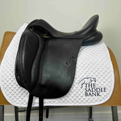 Image of 17.5 inch Loxley Dressage Black Medium Wide