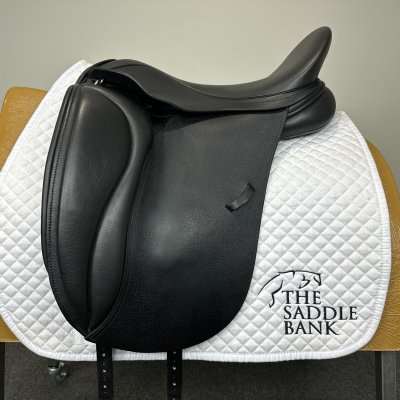 Image of 17.5 inch Loxley Dressage Black Adjustable
