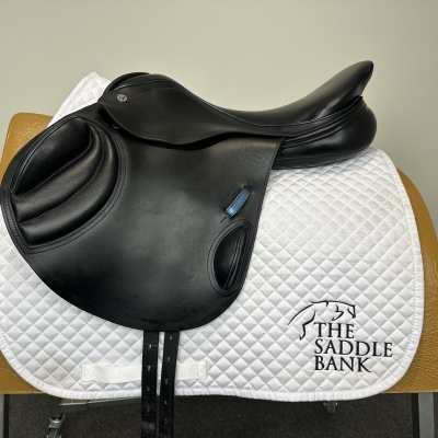 Image of 17.5 inch Albion K3 Sport Jump Black Medium Wide