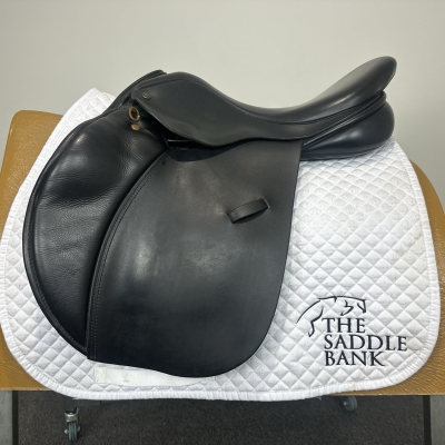 Image of 17.5 inch Ideal Impala 1450 Black Medium Wide