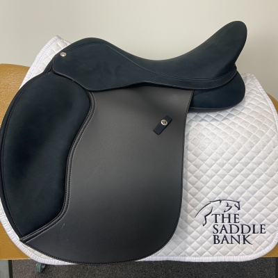 Image of 17 inch Wintec 2000 Wide AP All Purpose Black Adjustable