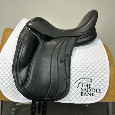 Image of 17.5 inch Harry Dabbs Italiano Platinum Dressage Black Medium Wide