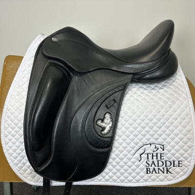 Image of 17 inch Fairfax World Class SD Black Adjustable