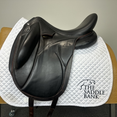 Image of 17.5 inch Devoucoux Makila Lab Brown Medium Wide