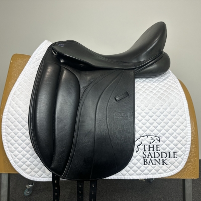 Image of 17.5 inch GFS Monarch Dressage S614 Black Adjustable