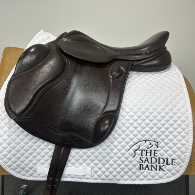 Image of 17 inch Winners Circle Monoflap Jump Brown Medium Wide