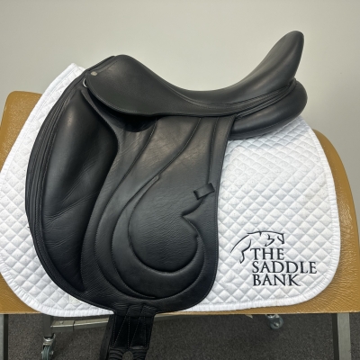 Image of 18 inch Antares Cadence Black Medium Wide