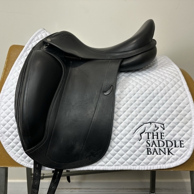 Image of 16 inch Equipe Emporio Monoflap Dressage Black Extra Wide