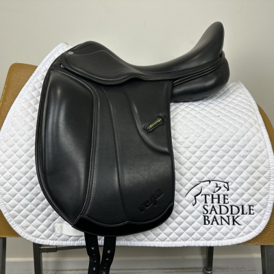 Image of 17 inch Amerigo Vega Dressage Black