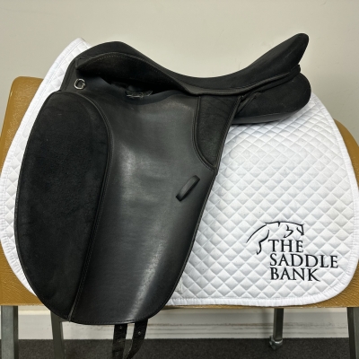 Image of 17.5 inch Thorowgood T4 Dressage MDM Black Adjustable