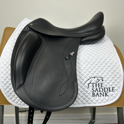 Image of 17.5 inch Equipe Olympia Black Medium Wide