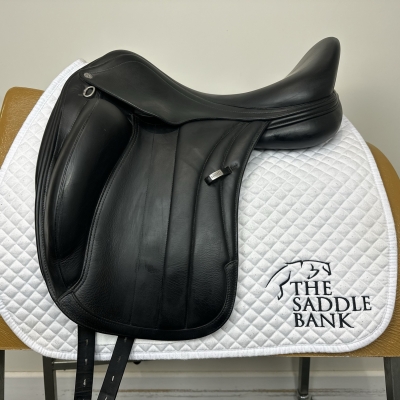 Image of 17.5 inch Equipe Viktoria Black Medium