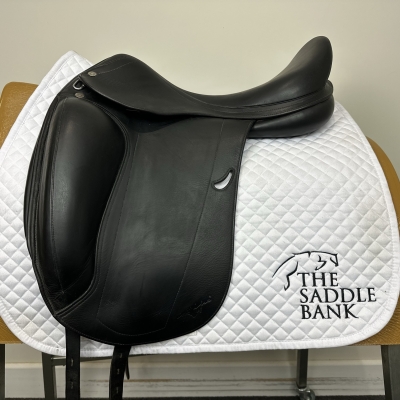 Image of 18 inch Equipe Emporio Monoflap Dressage Black Medium