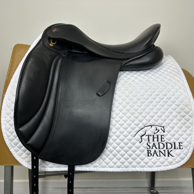 Image of 16.5 inch Albion K2 Dressage Black Medium