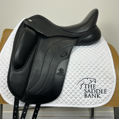 Image of 17 inch Fairfax Petrus Monoflap Dressage Black Adjustable