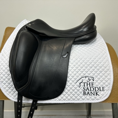 Image of 17 inch Equipe Emporio Dressage Black Medium Wide