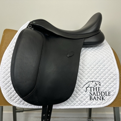 Image of 17.5 inch Arena Dressage Black Adjustable