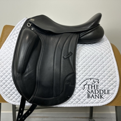 Image of 17 inch GFS Premier Dressage S752 Black Adjustable