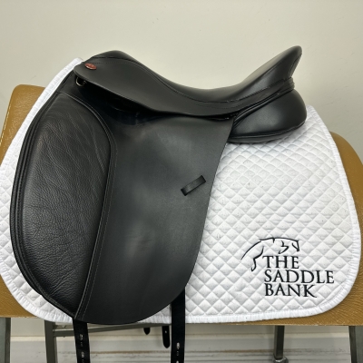 Image of 17 inch Kent and Masters Original Dressage MDR Black Adjustable