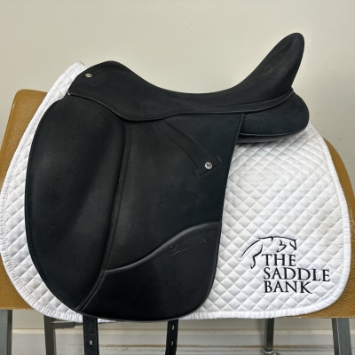 Image of 18 inch Wintec Isabell Dressage Black Adjustable