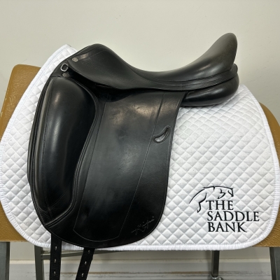 Image of 17 inch Equipe Emporio Monoflap Dressage Black Medium