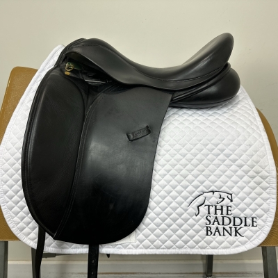 Image of 17 inch Ideal Jessica Dressage Black Medium