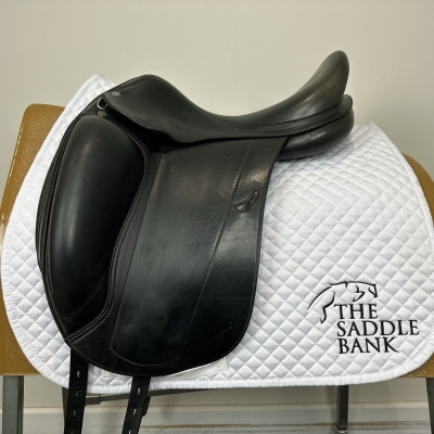 Image of 16 inch Equipe Emporio Monoflap Dressage Black Medium Wide