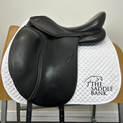 Image of 17.5 inch John Whitaker Harrogate Dressage Black Adjustable