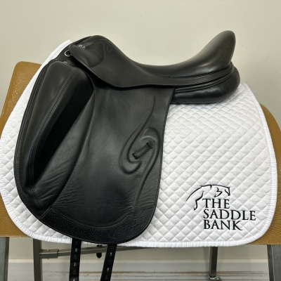 Image of 17 inch Prestige Venus K Black Medium