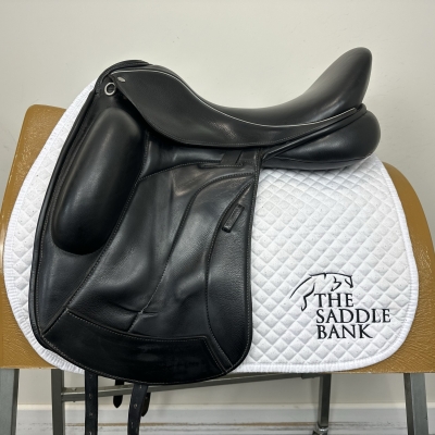 Image of 17.5 inch Custom Saddlery Icon Alpha Black Medium Wide