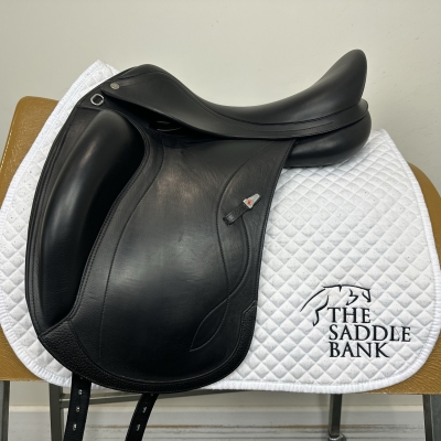 Image of 17 inch Equipe Olympia Black Medium Wide