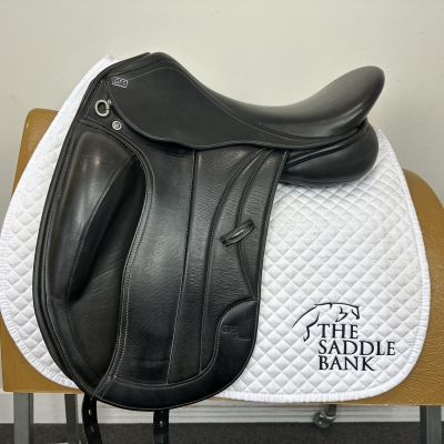 Image of 17 inch GFS Premier Dressage S752 Black Adjustable