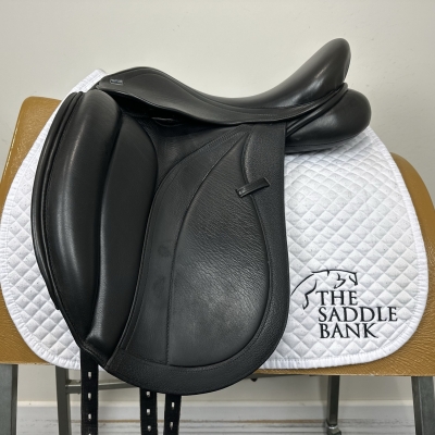 Image of 17 inch GFS Monarch Dressage Low Cantle S655 Black Adjustable