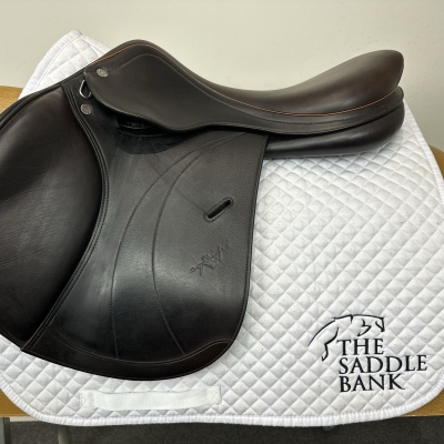 Image of 17.5 inch Equipe Expression Special Brown Medium Wide