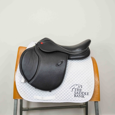 Image of John Whitaker Bedale GP Jump