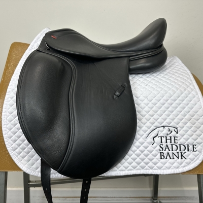 Image of 17 inch John Whitaker Harrogate Dressage Black Adjustable