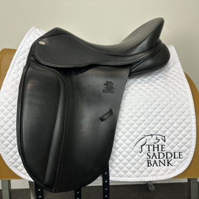 Image of 17 inch Fairfax Classic Open Seat Dressage MDO Black Adjustable