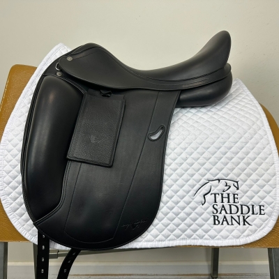 Image of 17 inch Equipe Emporio Dressage Black Medium Wide